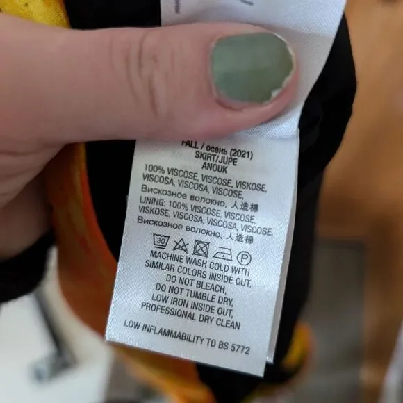 Essential Antwerp‎ Watercolor Art To Wear Mini Skirt Size 2 - Picture 11 of 11